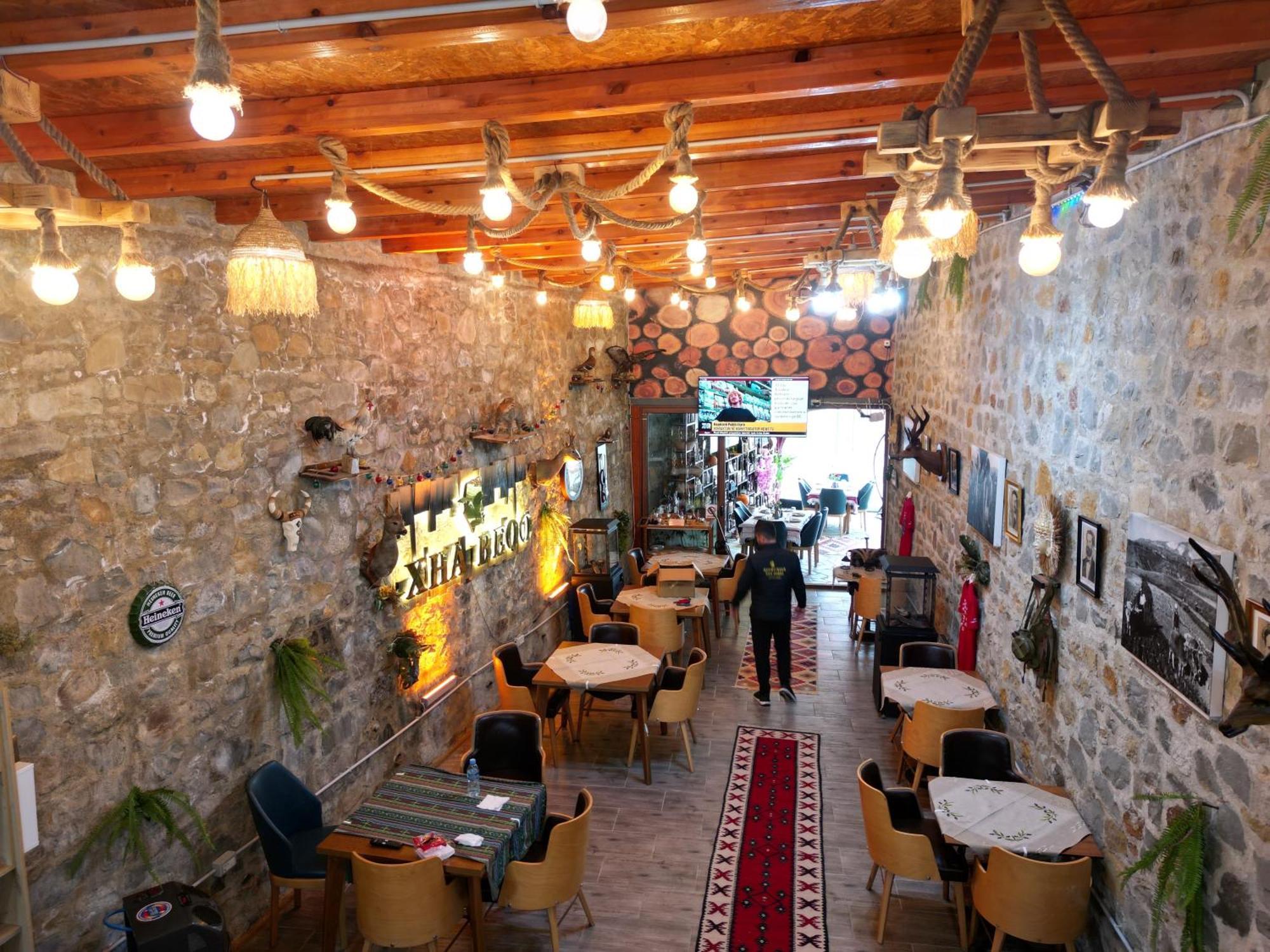 Ljaknasi Keshtjella Xhabeqos酒店 外观 照片